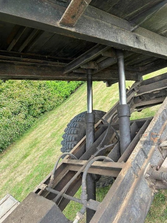 Benne Basculante Hydraulique – 8 Tonnes