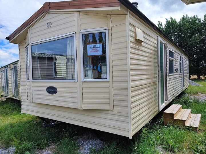 Maison container 14 m² isolée – Tiny House bois Mélèze – Module habitable