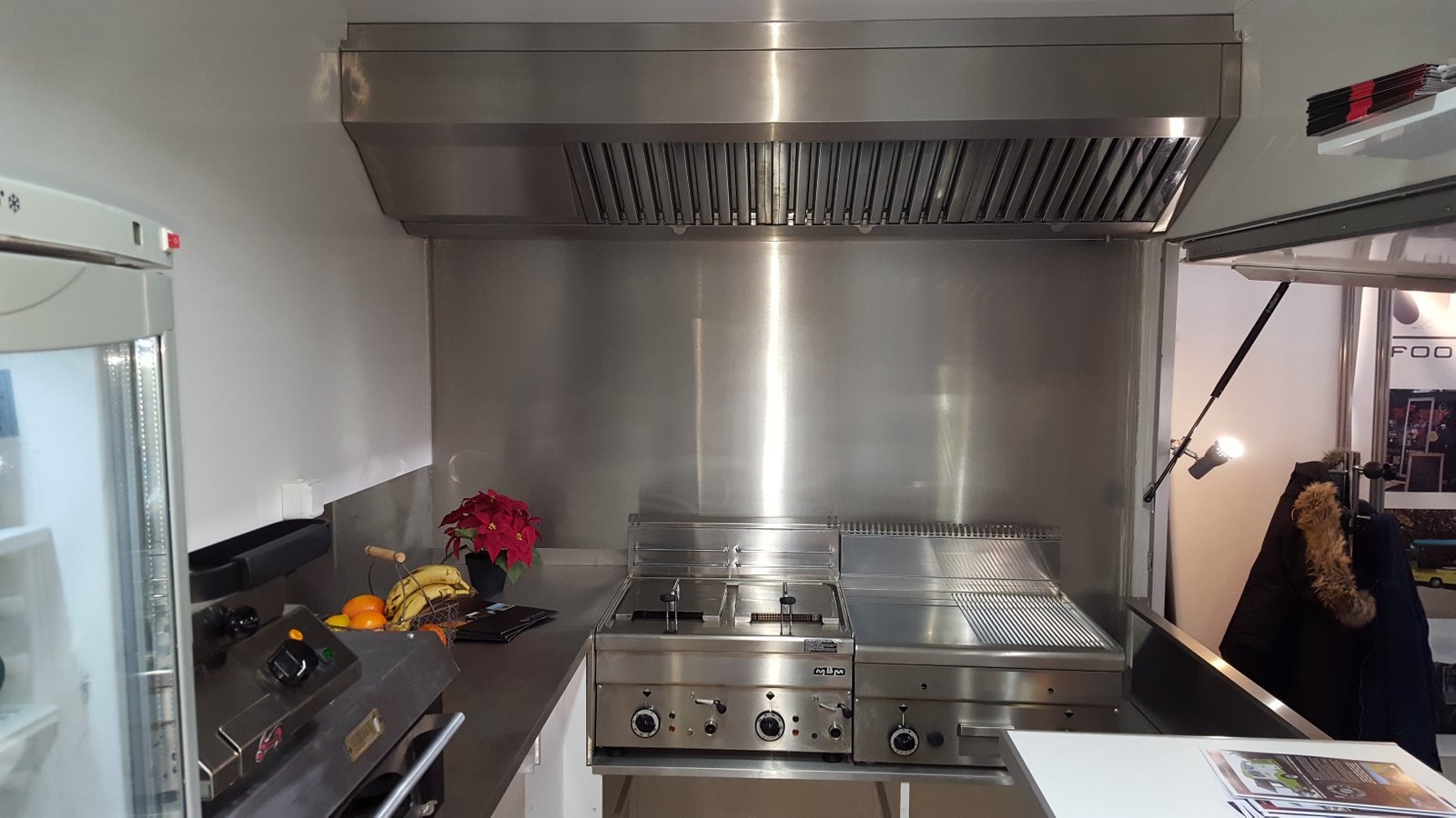 Remorque Fourgon magasin 4.20 m BHB13421H