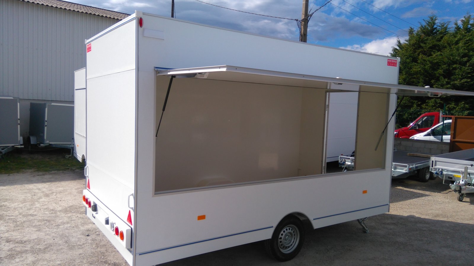 Remorque Fourgon magasin 4.20 m BHB13421H
