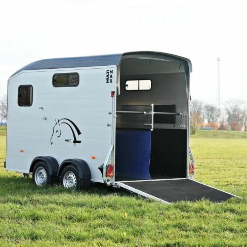 Van chevaux Cheval Liberté – 2 essieux – PTAC 2600 kg – Roues 14″